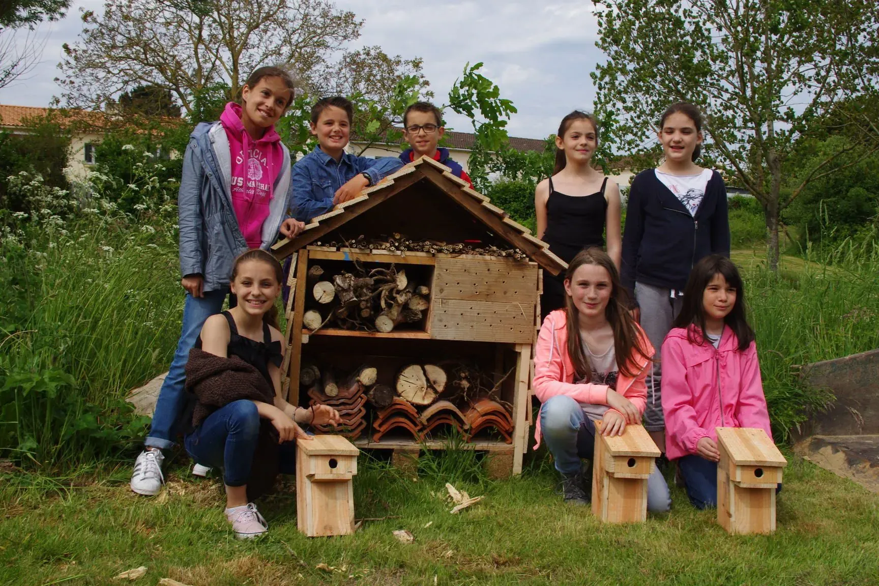 conseil municipal des jeunes - cabane à insectes